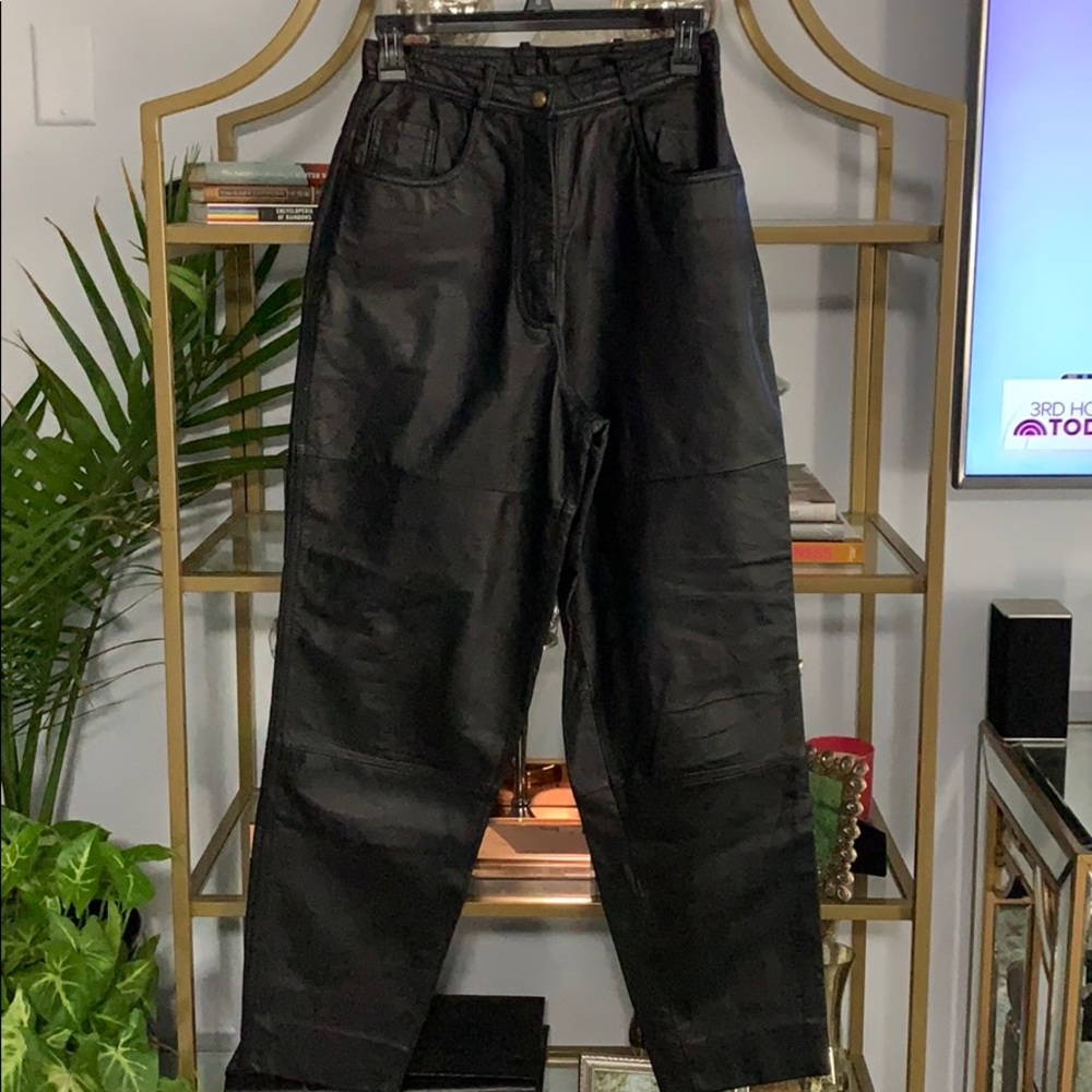 Black genuine leather pants size 7/8 vintage